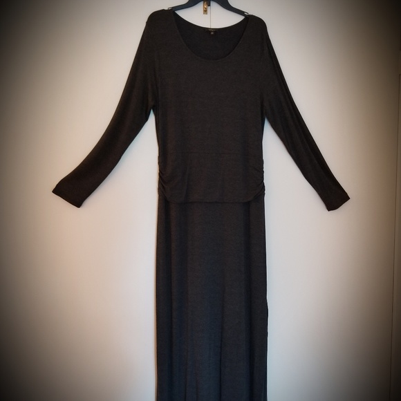 Cupio Dresses & Skirts - Cupio Maxi Dress😍